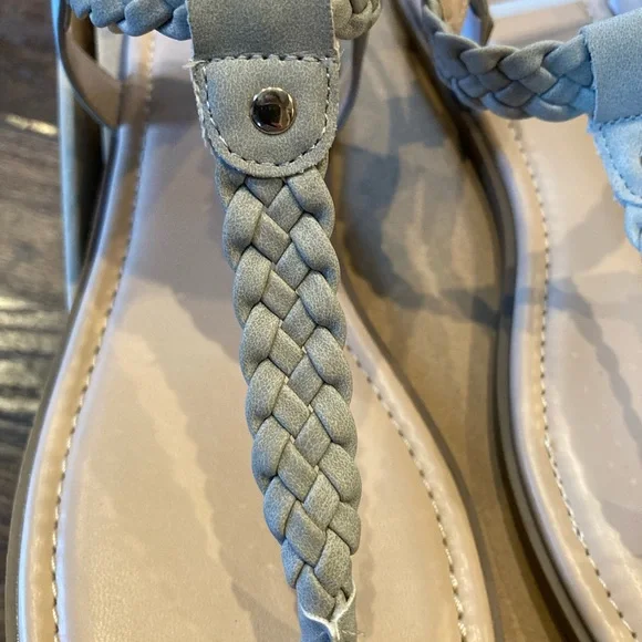 Journee Collection Genevive Sandals - Picture 9 of 9